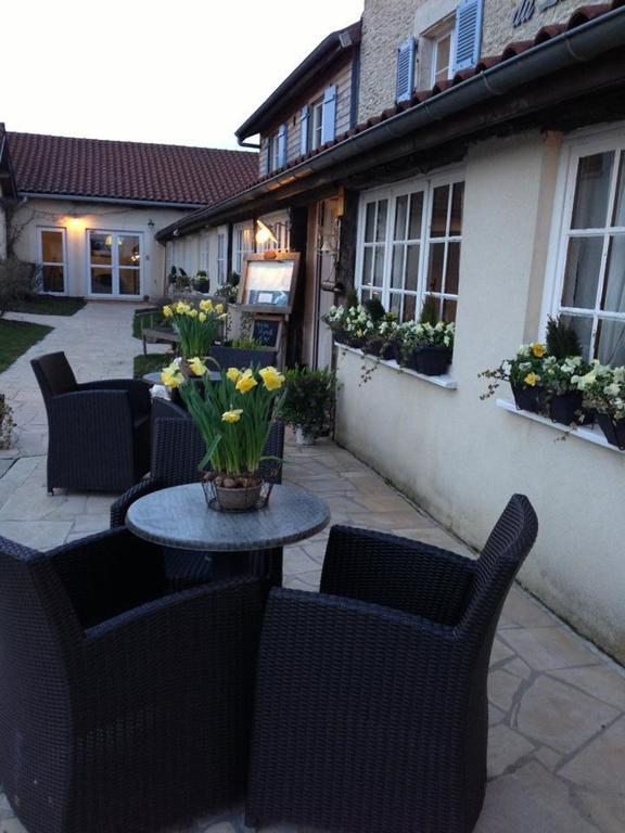 Logis Hotel La Grange Du Relais Colombey-les-deux-Églises Exteriér fotografie